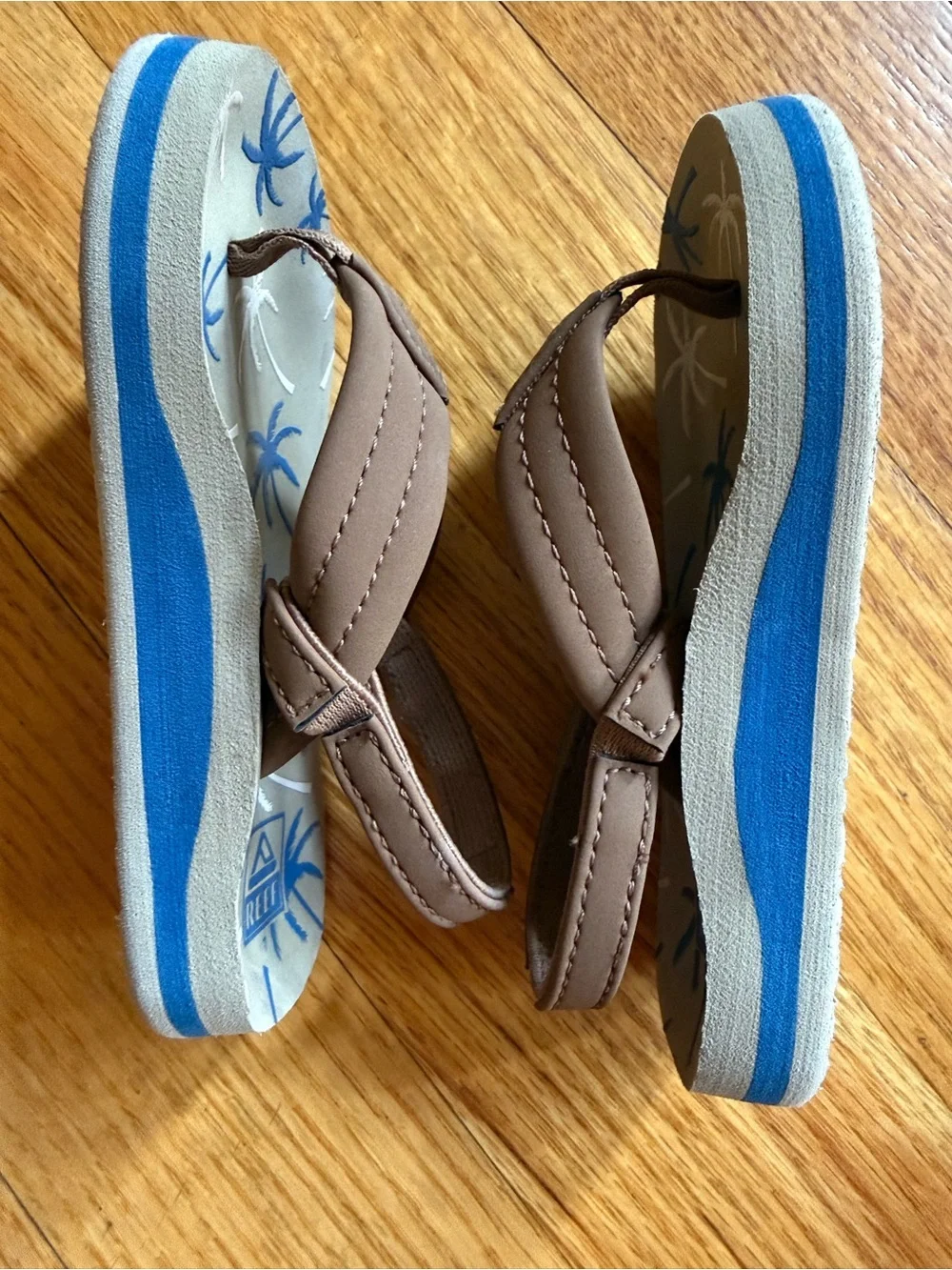 Reef Kids Brown Flip Flop Sandals with Blue Palm Print